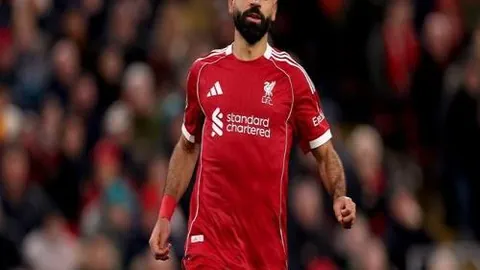 吴艳妮闪耀南京赛场，展望2025再攀高峰——Jennie吴艳妮惊艳亮相